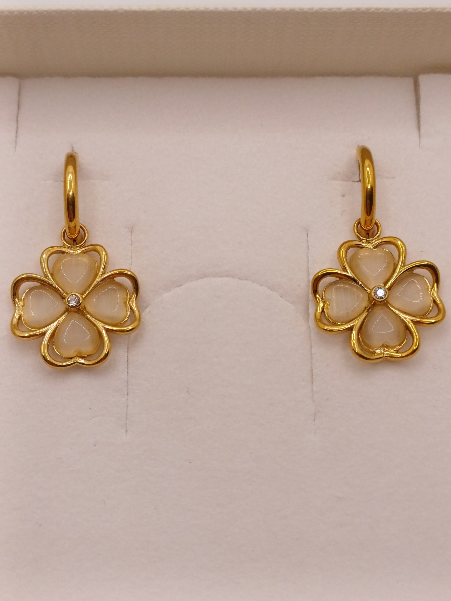 Orecchini quadrifoglio beige gold